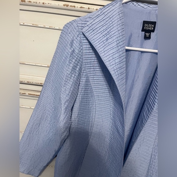 EILEEN Fisher 100% silk blazer - Picture 3 of 8